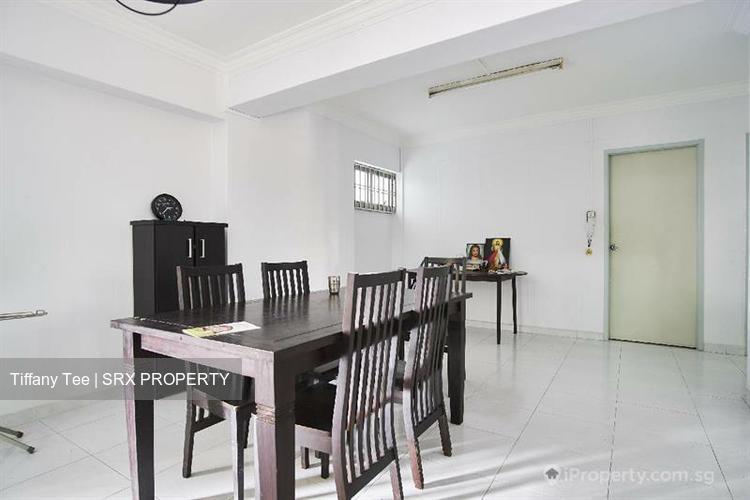 Woodlands Street 83 thumbnail photo
